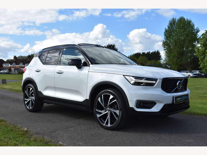 Volvo XC40 2.0 D4 First Edition Auto AWD Euro 6 (s/s) 5dr