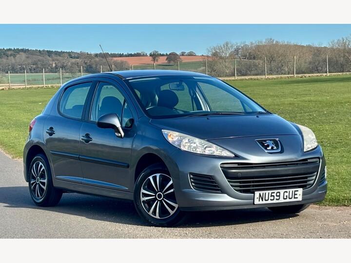 Peugeot 207 1.4 S Euro 5 5dr (A/C) Peugeot 207 1.4 S Euro 5 5dr (A/C)
