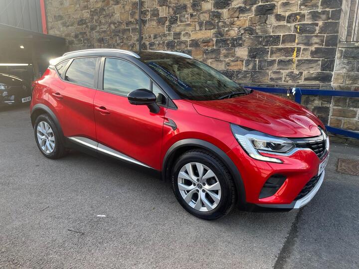 Renault Captur 1.3 TCe Iconic Euro 6 (s/s) 5dr