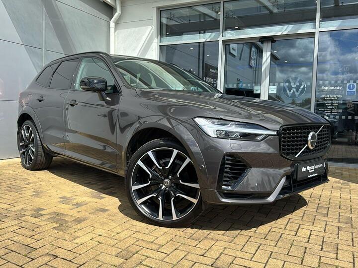 Volvo XC60 2.0h T8 Recharge 18.8kWh Ultimate Dark Auto AWD Euro 6 (s/s) 5dr