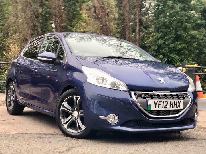 Peugeot 208 1.6 E-HDi Allure Euro 5 (s/s) 5dr