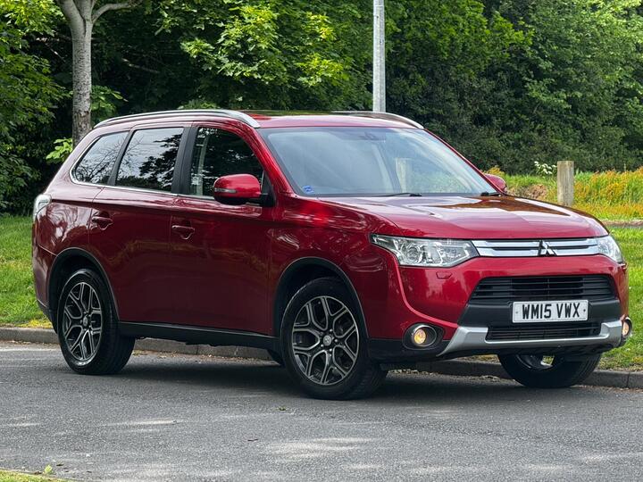 Mitsubishi Outlander 2.2 DI-D GX4 4WD Euro 5 (s/s) 5dr Mitsubishi Outlander 2.2 DI-D GX4 4WD Euro 5 (s/s) 5dr