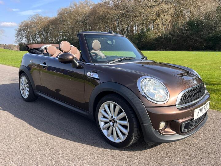 MINI Convertible 1.6 Cooper S Euro 5 (s/s) 2dr
