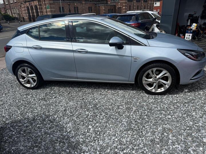 Vauxhall Astra 1.4i SRi Euro 6 5dr