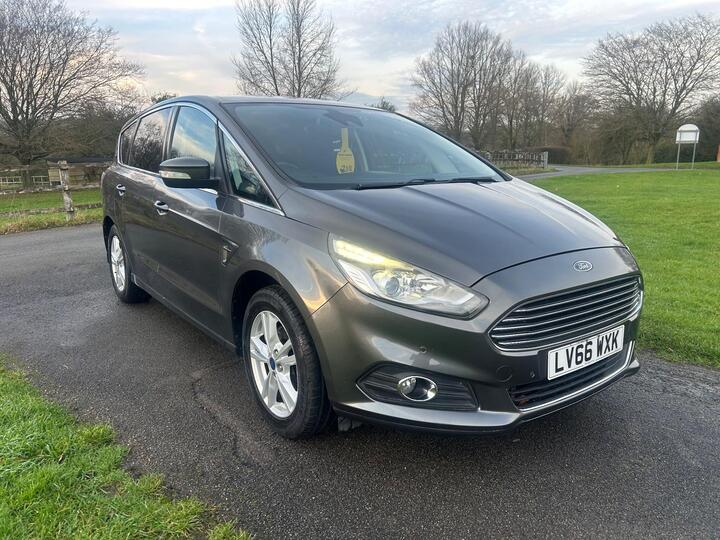 Ford S-Max 1.5T EcoBoost Titanium Euro 6 (s/s) 5dr