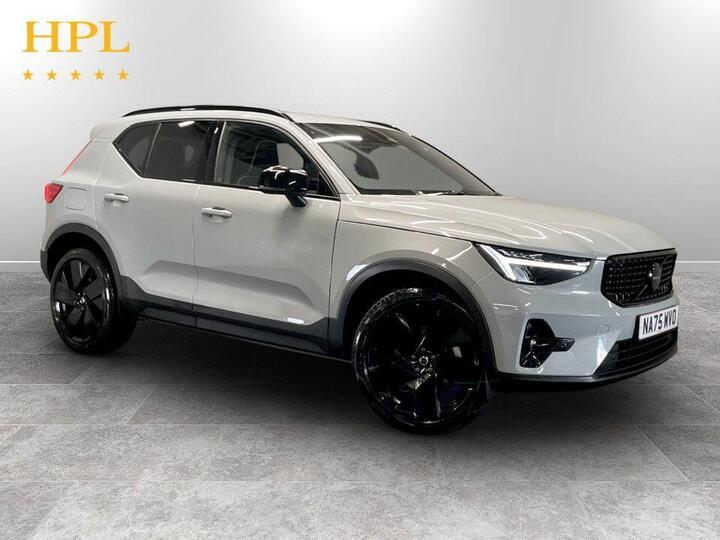 Volvo XC40 2.0 B4 MHEV Plus Black Edition DCT Auto Euro 6 (s/s) 5dr