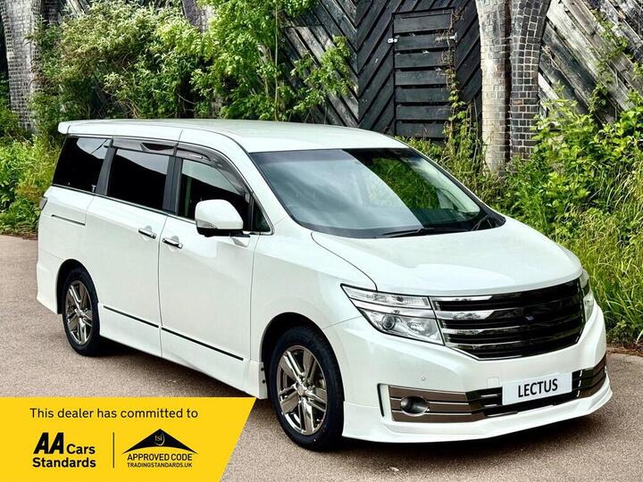 Nissan Elgrand Rider Black Line Edition 2.5 Petrol