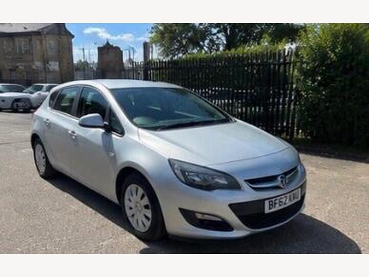 Vauxhall Astra 1.6 16v Exclusiv Auto Euro 5 5dr
