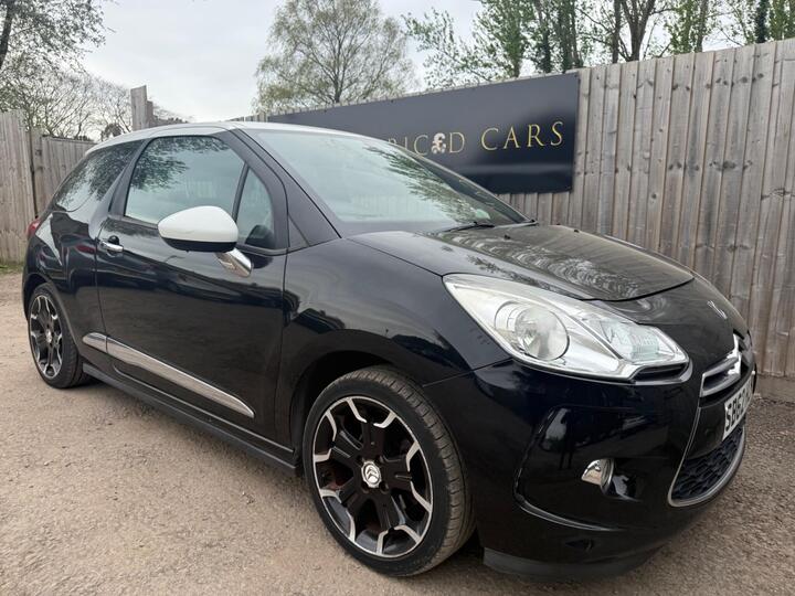 Citroen DS3 1.6 E-HDi Airdream DStyle Plus Euro 5 (s/s) 3dr Citroen DS3 1.6 E-HDi Airdream DStyle Plus Euro 5 (s/s) 3dr