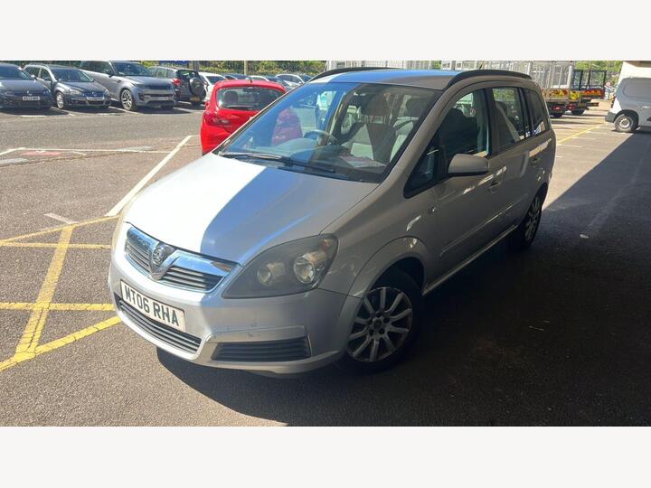 Vauxhall Zafira 1.6 16V Club Euro 4 5dr Vauxhall Zafira 1.6 16V Club Euro 4 5dr