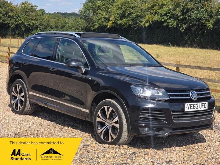 Volkswagen Touareg 3.0 TDI V6 BlueMotion Tech R-Line Tiptronic 4WD Euro 5 (s/s) 5dr