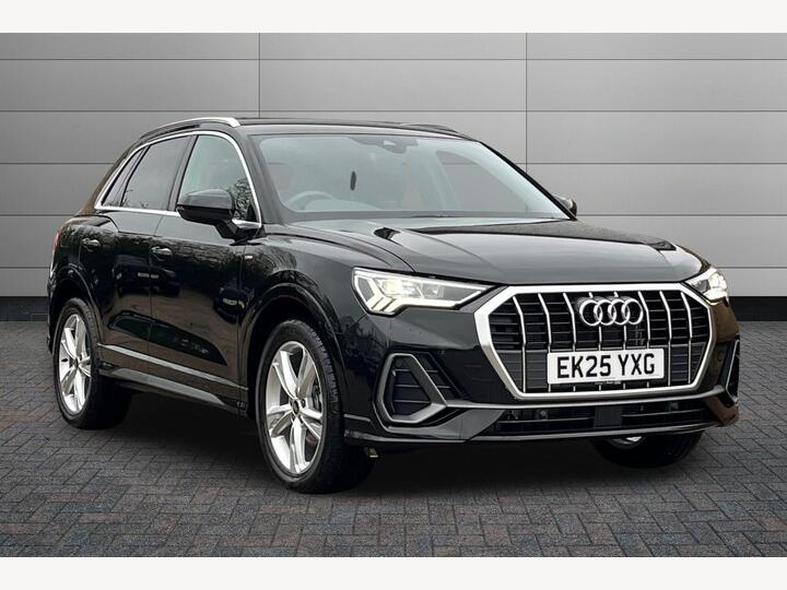 Audi Q3 1.5 TFSI CoD 35 S Line S Tronic Euro 6 (s/s) 5dr