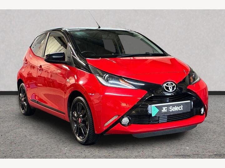 Toyota AYGO 1.0 VVT-i X-cite 4 Red Bi-Tone Euro 6 5dr