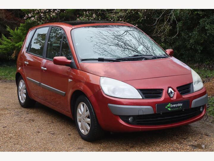 Renault Scenic 2.0 VVT Dynamique 5dr Renault Scenic 2.0 VVT Dynamique 5dr