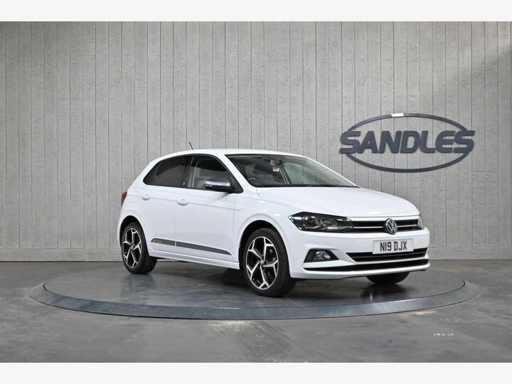 Volkswagen POLO 1.0 TSI Beats Euro 6 (s/s) 5dr Volkswagen POLO 1.0 TSI Beats Euro 6 (s/s) 5dr