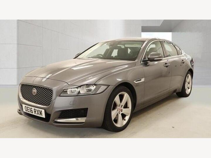 Jaguar XF 2.0d Portfolio Auto Euro 6 (s/s) 4dr