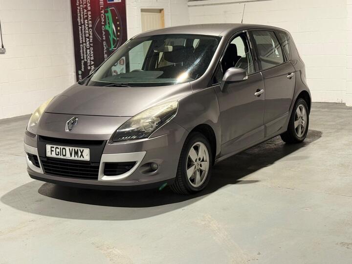 Renault Scenic 1.6 VVT Dynamique TomTom Euro 5 5dr Renault Scenic 1.6 VVT Dynamique TomTom Euro 5 5dr