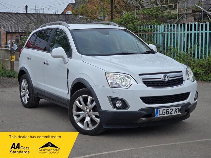 Vauxhall Antara 2.2 CDTi SE 4WD Euro 5 (s/s) 5dr (SNav) Vauxhall Antara 2.2 CDTi SE 4WD Euro 5 (s/s) 5dr (SNav)