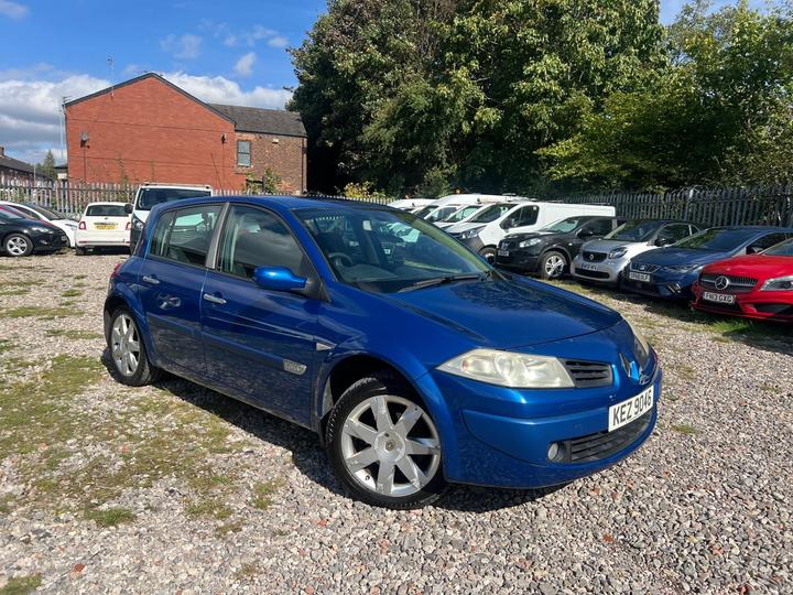 Renault Megane 1.6 VVT Maxim 5dr