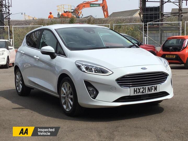 Ford Fiesta 1.0T EcoBoost Titanium Euro 6 (s/s) 5dr