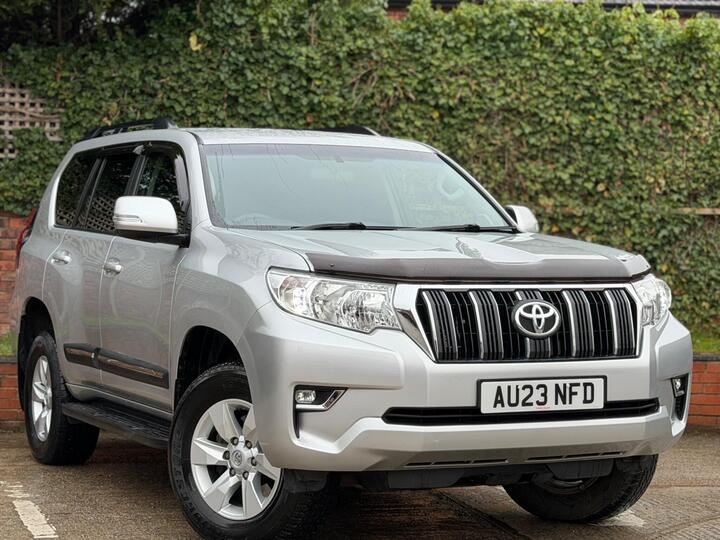 Toyota Land Cruiser 2.8D Active Auto 4WD Euro 6 (s/s) 5dr (7 Seat) Toyota Land Cruiser 2.8D Active Auto 4WD Euro 6 (s/s) 5dr (7 Seat)