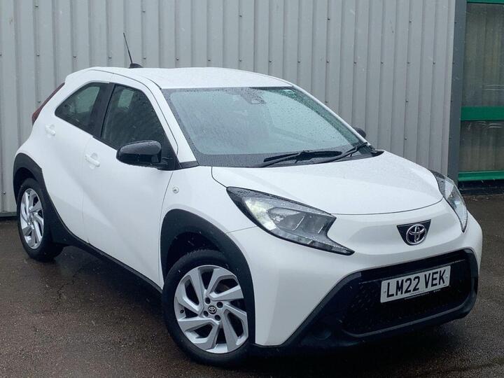 Toyota AYGO X 1.0 VVT-i Pure X-shift Euro 6 (s/s) 5dr Toyota AYGO X 1.0 VVT-i Pure X-shift Euro 6 (s/s) 5dr