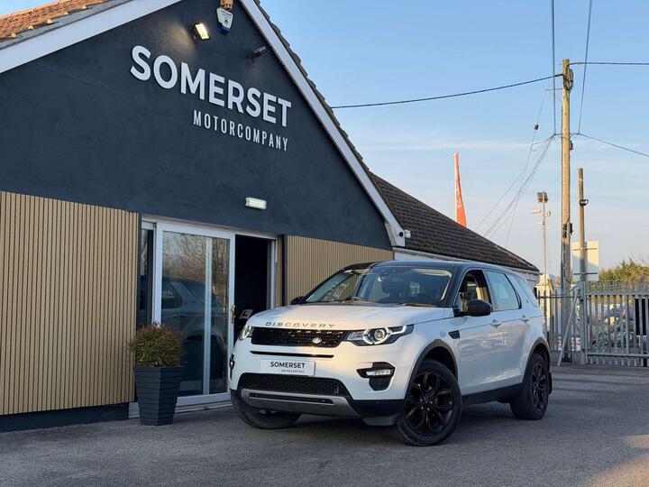 Land Rover DISCOVERY SPORT 2.0 TD4 HSE Auto 4WD Euro 6 (s/s) 5dr Land Rover DISCOVERY SPORT 2.0 TD4 HSE Auto 4WD Euro 6 (s/s) 5dr