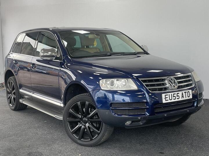 Volkswagen Touareg 3.0 TDI V6 Sport 5dr Volkswagen Touareg 3.0 TDI V6 Sport 5dr