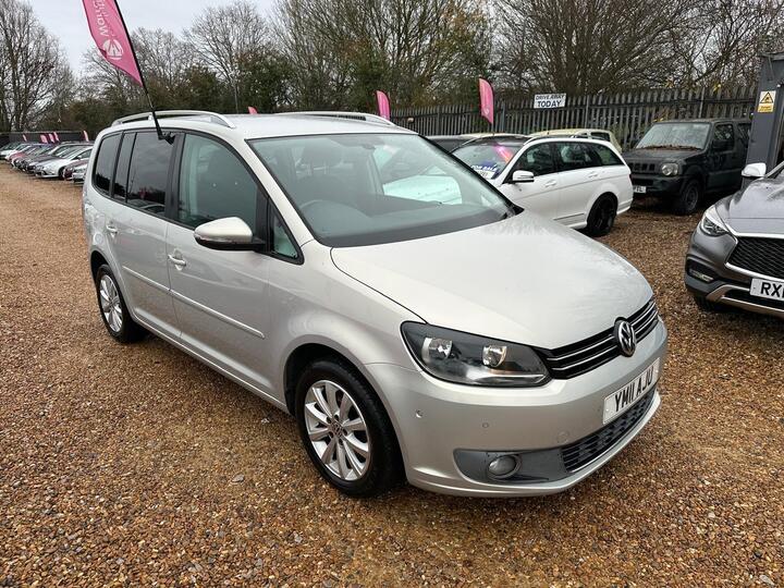 Volkswagen Touran 2.0 TDI Sport Euro 5 5dr Volkswagen Touran 2.0 TDI Sport Euro 5 5dr
