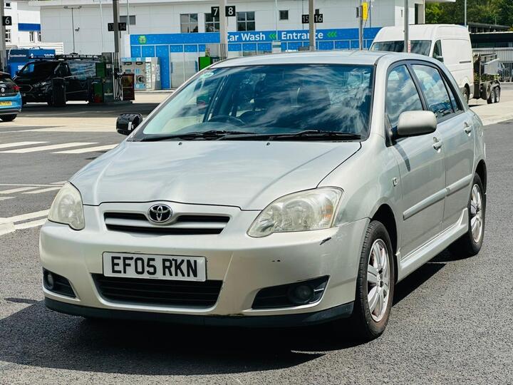 Toyota Corolla 1.6 VVT-i Colour Collection 5dr