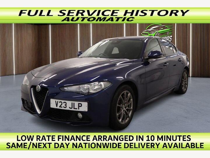 Alfa Romeo GIULIA 2.2 TD Super Auto Euro 6 (s/s) 4dr Alfa Romeo GIULIA 2.2 TD Super Auto Euro 6 (s/s) 4dr