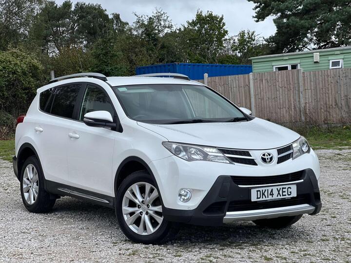 Toyota RAV4 2.0 D-4D Invincible 4WD Euro 5 (s/s) 5dr