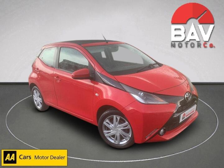Toyota AYGO 1.0 VVT-i X-pression X-wave Euro 5 5dr Euro 5 Toyota AYGO 1.0 VVT-i X-pression X-wave Euro 5 5dr Euro 5