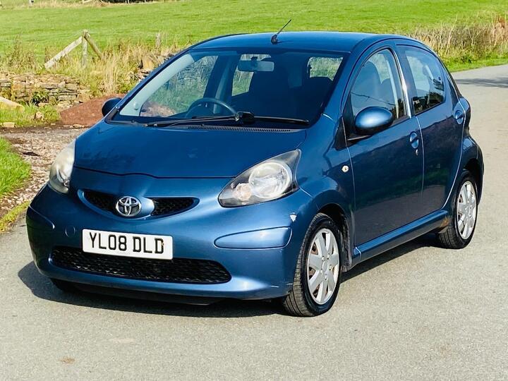 Toyota AYGO 1.0 VVT-i Blue Euro 4 5dr