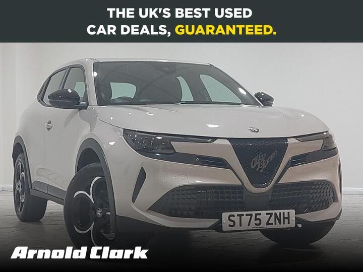 Alfa Romeo Junior 1.2 MHEV Ibrida E-DCT Euro 6 (s/s) 5dr