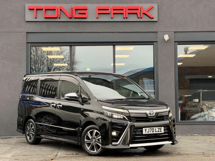 Toyota Voxy ZS Kirammeki III 2.0 Auto 8Seater MPV