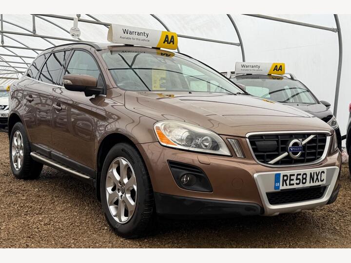 Volvo XC60 2.4D SE Lux Geartronic AWD Euro 4 5dr