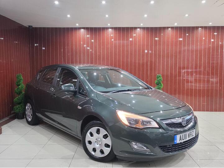 Vauxhall Astra 1.6 16v Exclusiv Auto Euro 5 5dr