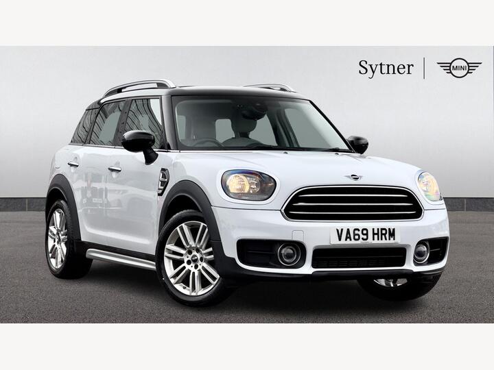 MINI Countryman 1.5 Cooper Exclusive Euro 6 (s/s) 5dr MINI Countryman 1.5 Cooper Exclusive Euro 6 (s/s) 5dr