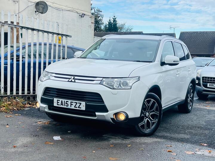 Mitsubishi Outlander 2.2 DI-D GX4 Auto 4WD Euro 5 (s/s) 5dr Mitsubishi Outlander 2.2 DI-D GX4 Auto 4WD Euro 5 (s/s) 5dr