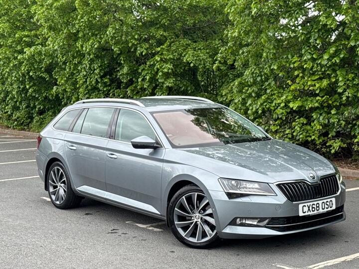 Skoda Superb 2.0 TDI Laurin & Klement DSG Euro 6 (s/s) 5dr Skoda Superb 2.0 TDI Laurin & Klement DSG Euro 6 (s/s) 5dr