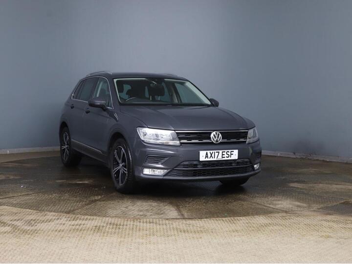 Volkswagen TIGUAN 2.0 TDI BlueMotion Tech SE Navigation Euro 6 (s/s) 5dr