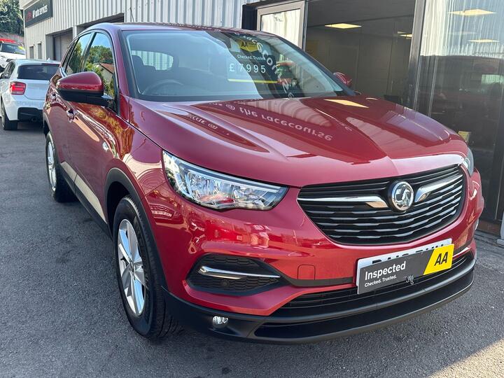 Vauxhall Grandland X 1.2 Turbo SE Euro 6 (s/s) 5dr Vauxhall Grandland X 1.2 Turbo SE Euro 6 (s/s) 5dr