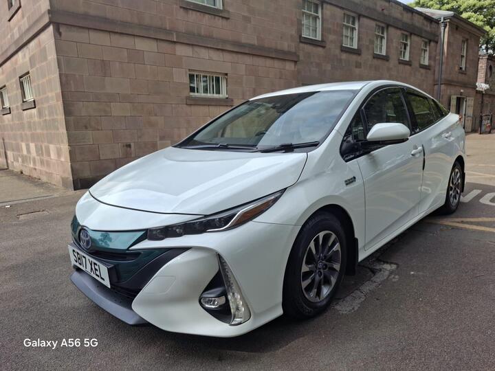 Toyota Prius 1.8 VVT 8.8kWh Business Edition Plus CVT Euro 6 (s/s) 5dr