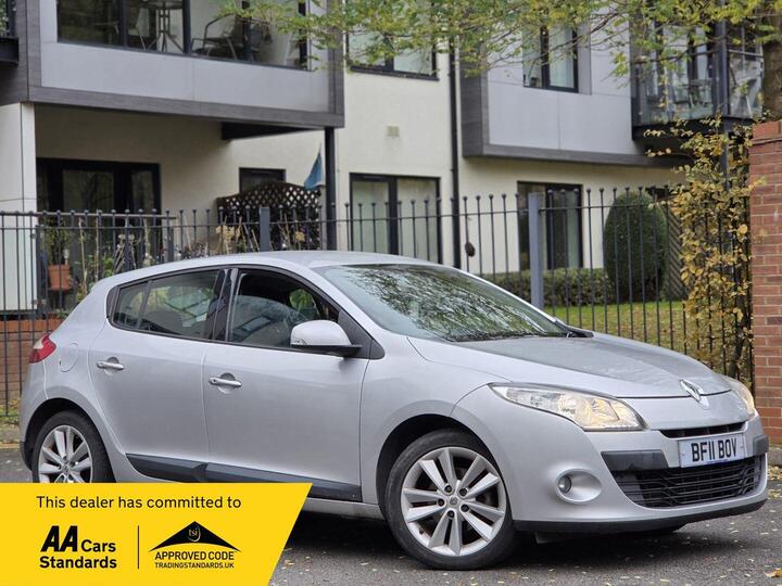 Renault Megane 1.5 DCi Dynamique TomTom Euro 5 5dr Renault Megane 1.5 DCi Dynamique TomTom Euro 5 5dr