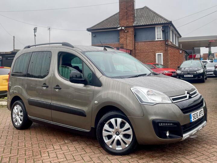 Citroen Berlingo 1.6 BlueHDi XTR Multispace MPV Euro 6 (s/s) 5dr Citroen Berlingo 1.6 BlueHDi XTR Multispace MPV Euro 6 (s/s) 5dr