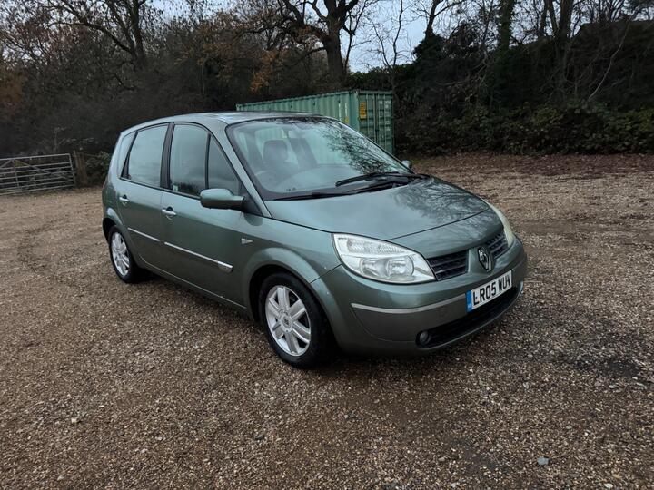Renault Scenic 1.6 VVT Dynamique 5dr