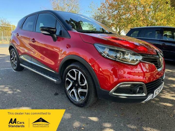 Renault Captur 1.2 TCe ENERGY Signature Nav Auto Euro 6 (s/s) 5dr