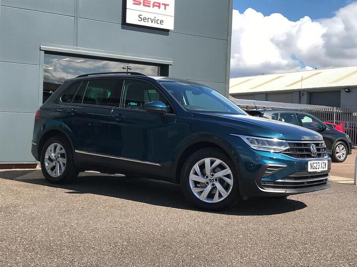 Volkswagen Tiguan 1.5 TSI Life Euro 6 (s/s) 5dr