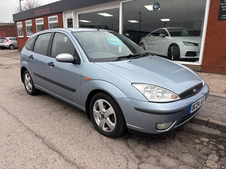 Ford Focus 1.6i 16v Edge 5dr